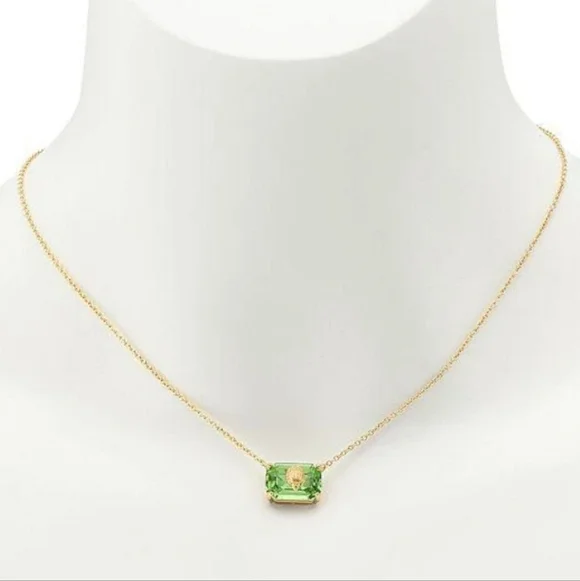 Kurt Geiger Emerald Cut Green Crystal Pendant Necklace - Picture 2 of 11